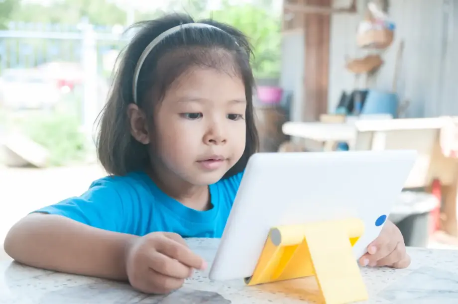 Screen Time Alternatives for Preschoolers